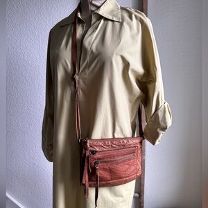 Day & Mood Adrianna Classic Leather Crossbody Bag